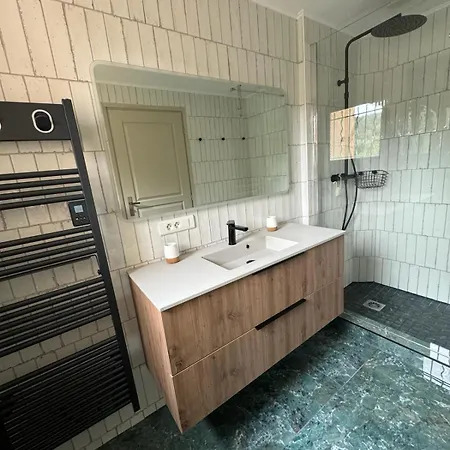 Vue En Avec Piscine Дом отдыха