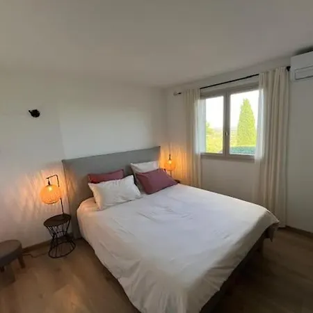 Vue En Avec Piscine Дом отдыха